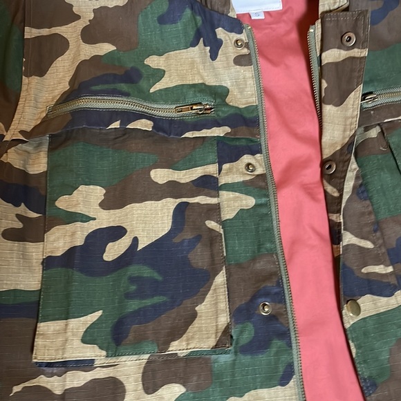 “Profound Aesthetic” Unisex Hooded Camouflage Poncho Jacket - Picture 11 of 12